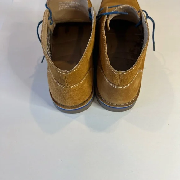 Clarks Suede Desert Chukka Boots in Tan - Picture 4 of 7